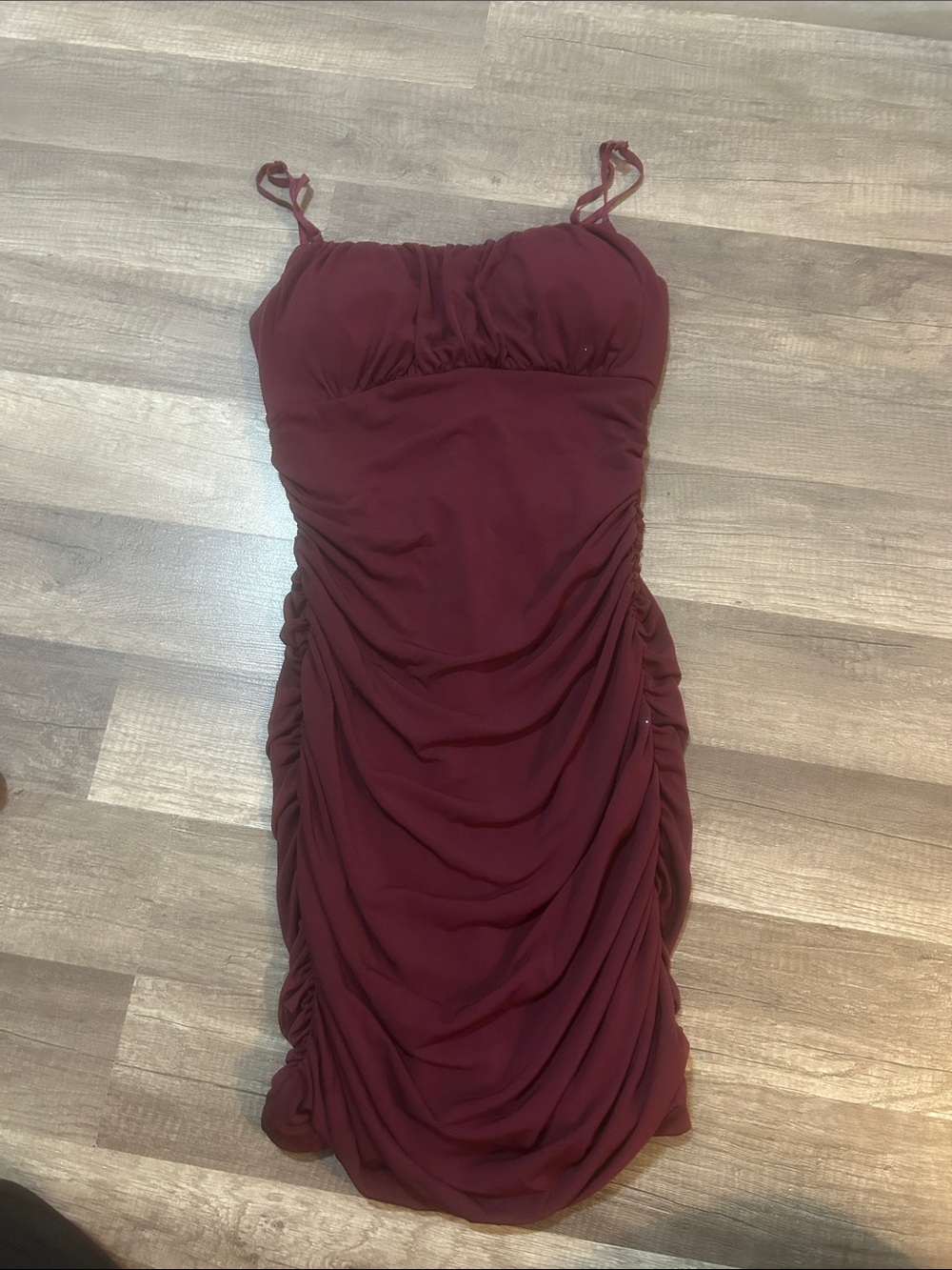 Emerald Sundae Women’s Dress Burgundy Purple Ruched Stretch Mini Size Small